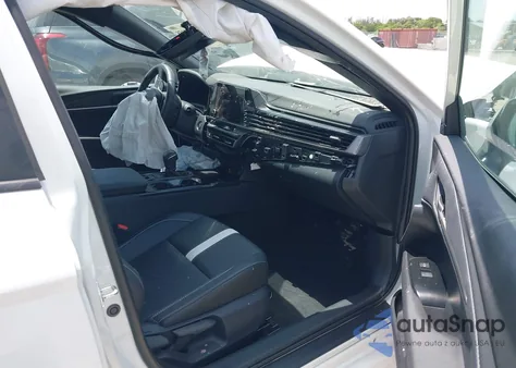 2025 Toyota Camry Se из США, поврежденный, VIN 4T1DAACK8SU008033